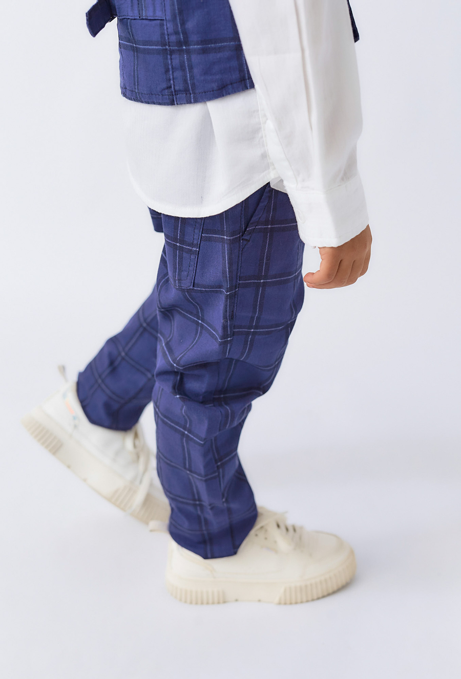 Chłopięce spodnie wizytowe w atę