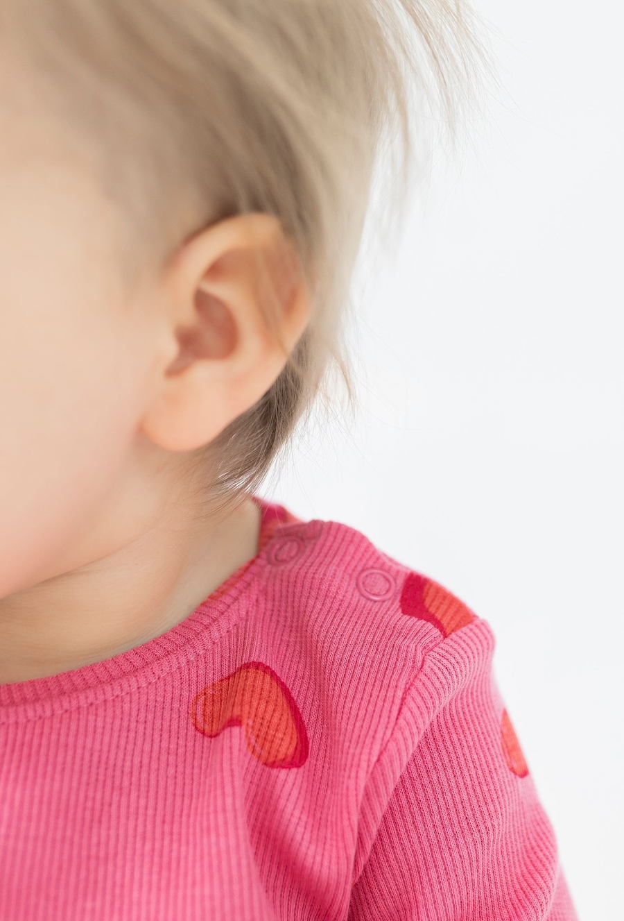 Różowa bluzka niemowlęca w serduszka - 510.15.