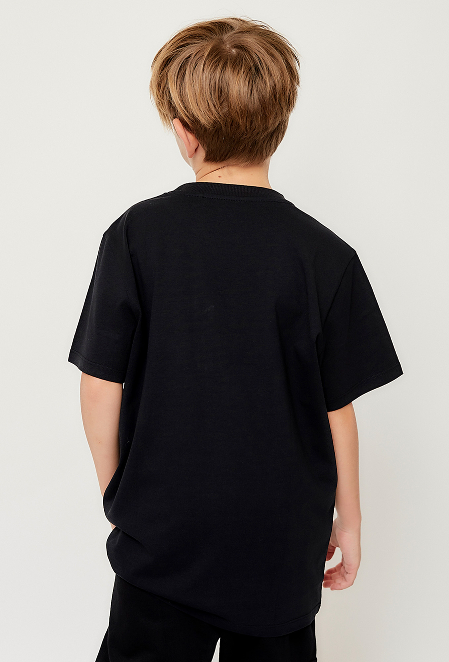 Czarna koszulka dla chłopca z nadrukiem game on