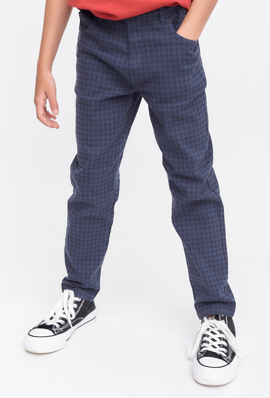 Klasyczne spodnie chłopięce w atkę