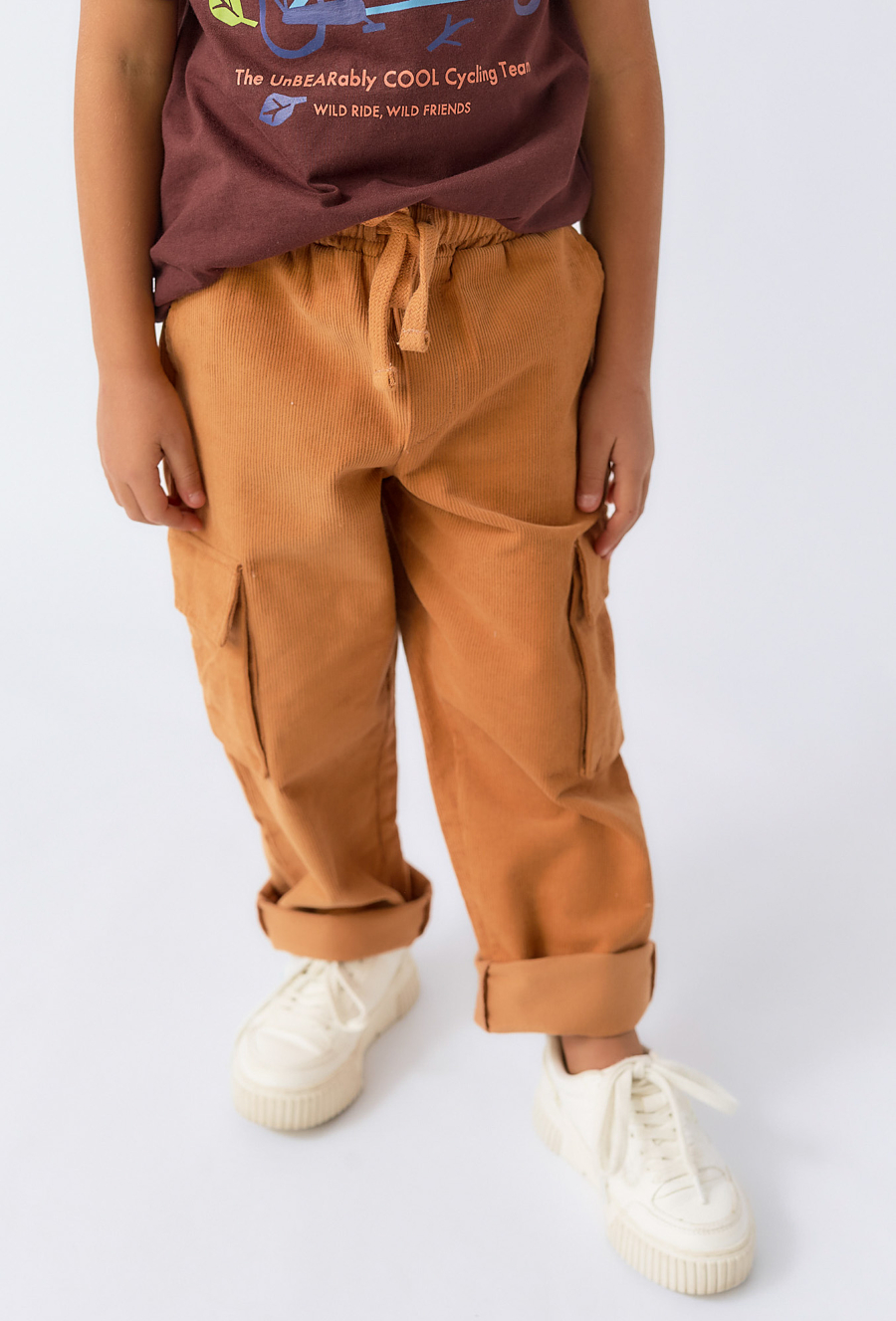 Spodnie chłopięce bojówki – sztruksowe