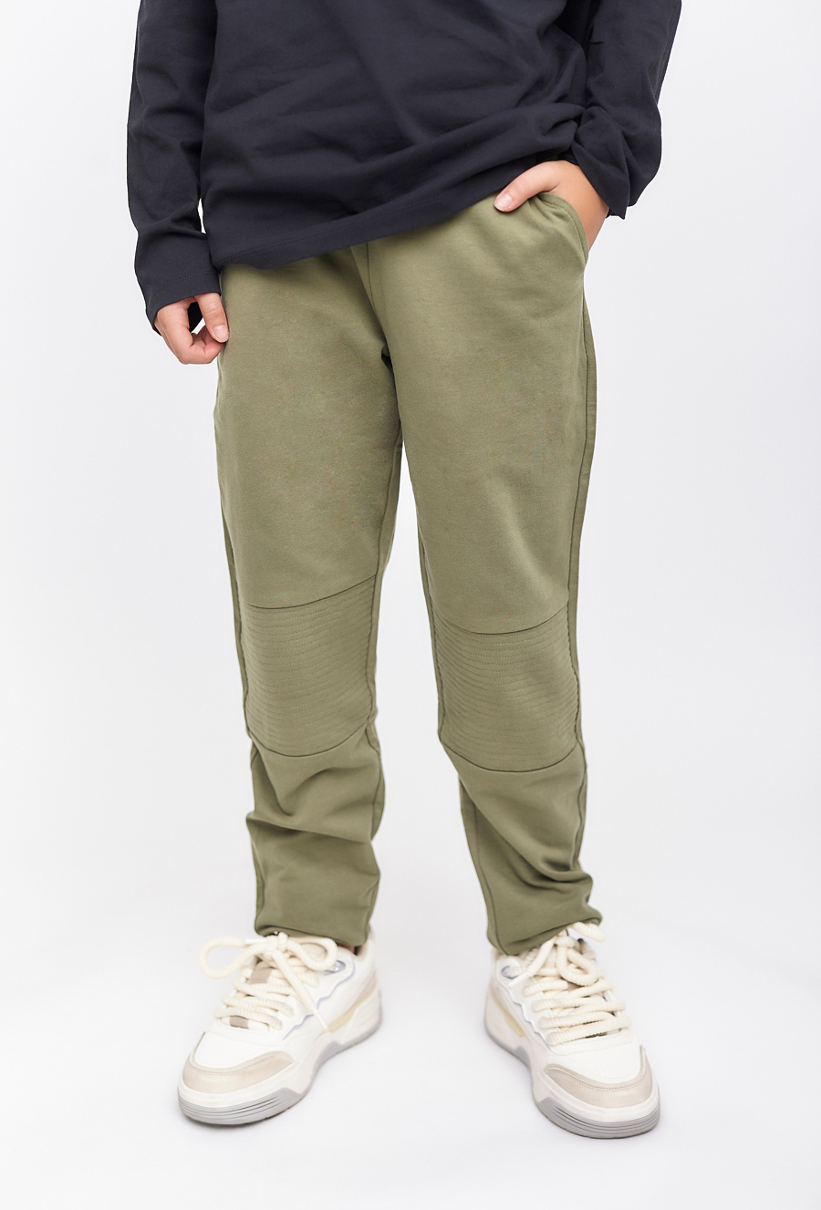 Zielone spodnie dresowe dla chłopca - regular - Lincoln&Sharks