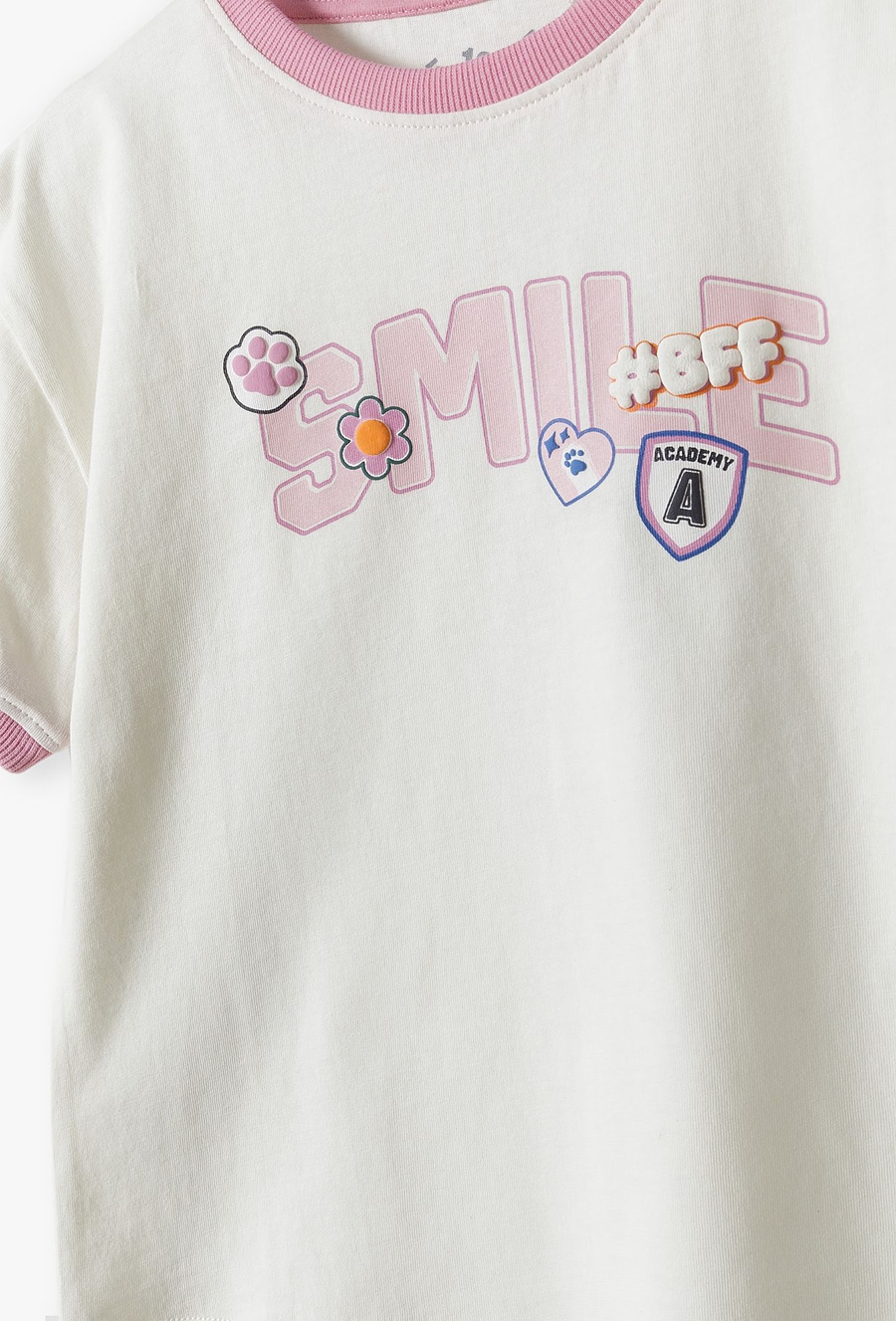 Bawełniany t-shirt dla dziewczynki - biały z napisem SMILE