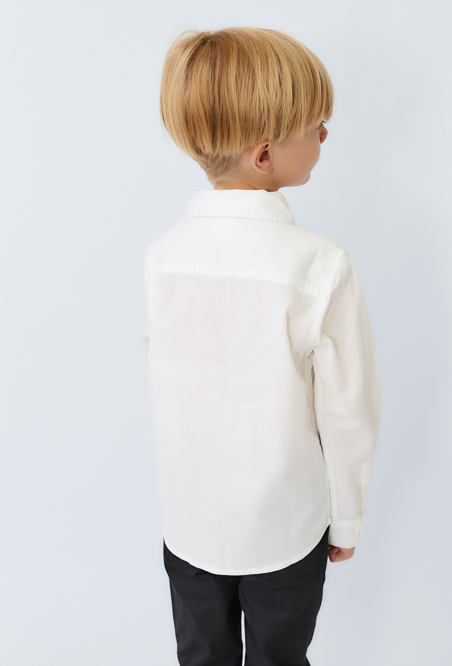 Biała koszula chłopięca z haftem