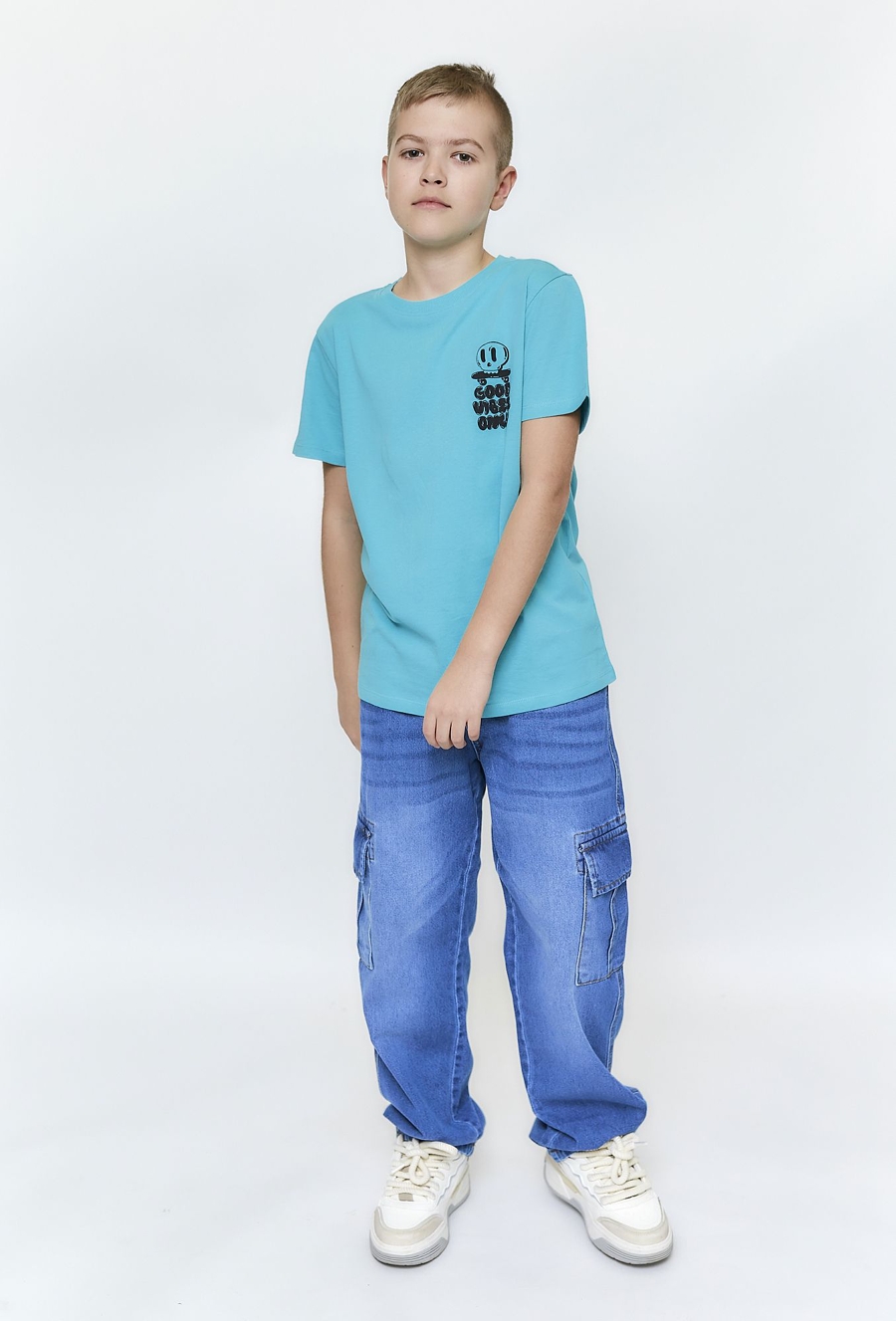 Chłopięcy t-shirt z małym nadrukiem