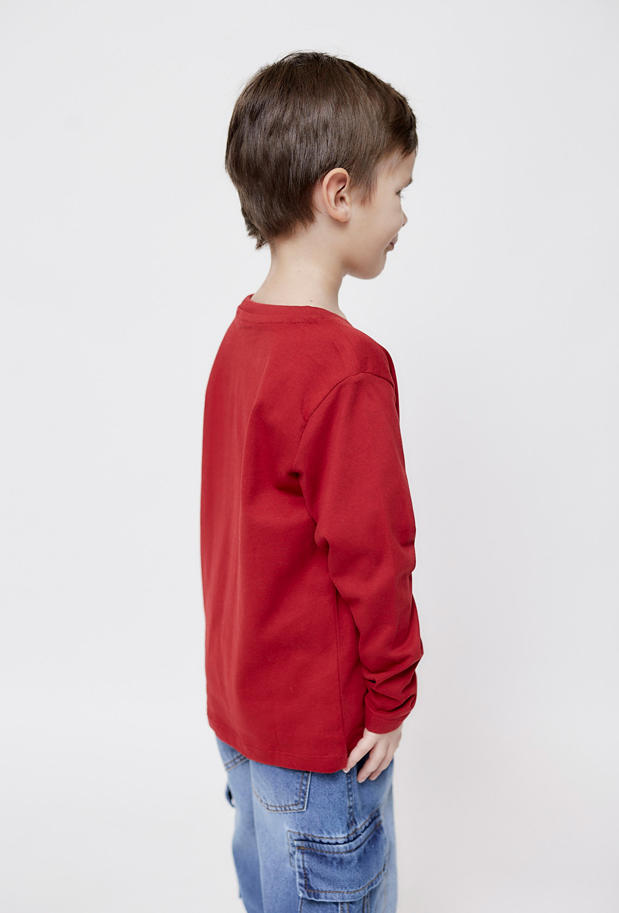 Czerwona koszulka z długim rękawem