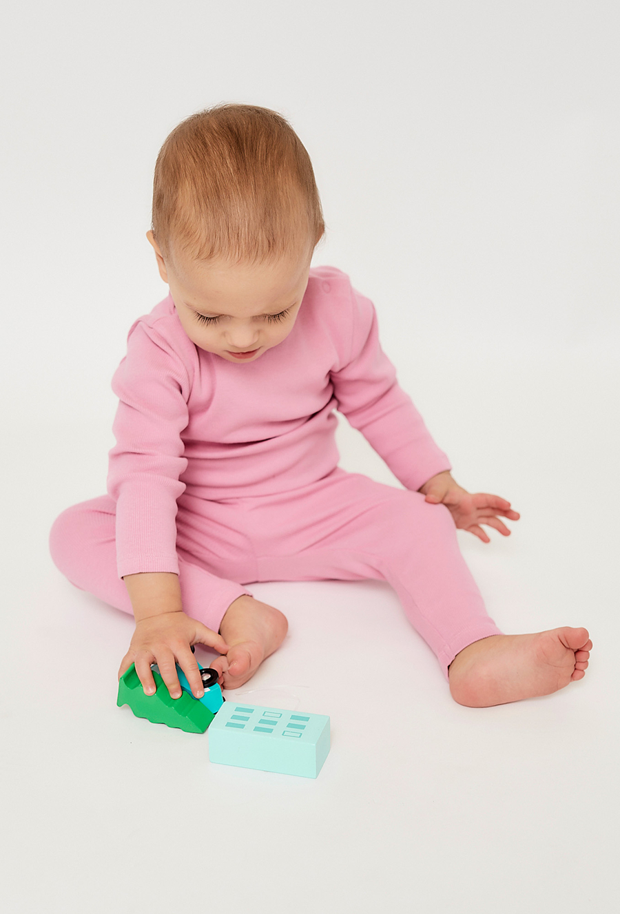 Różowe body w prążki - długi rękaw - 510.15.