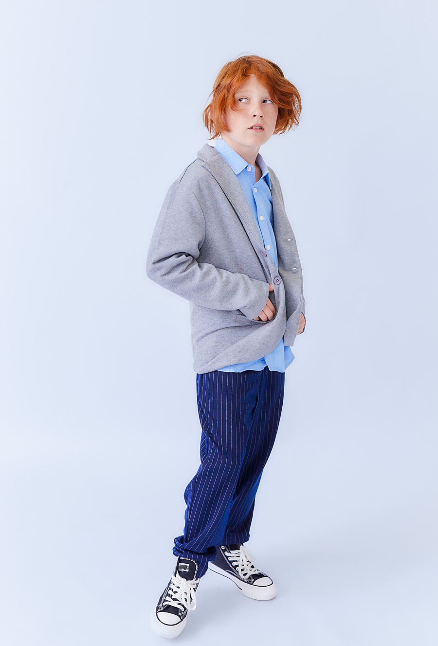 Szara marynarka chłopięca z dzianiny strukturalnej