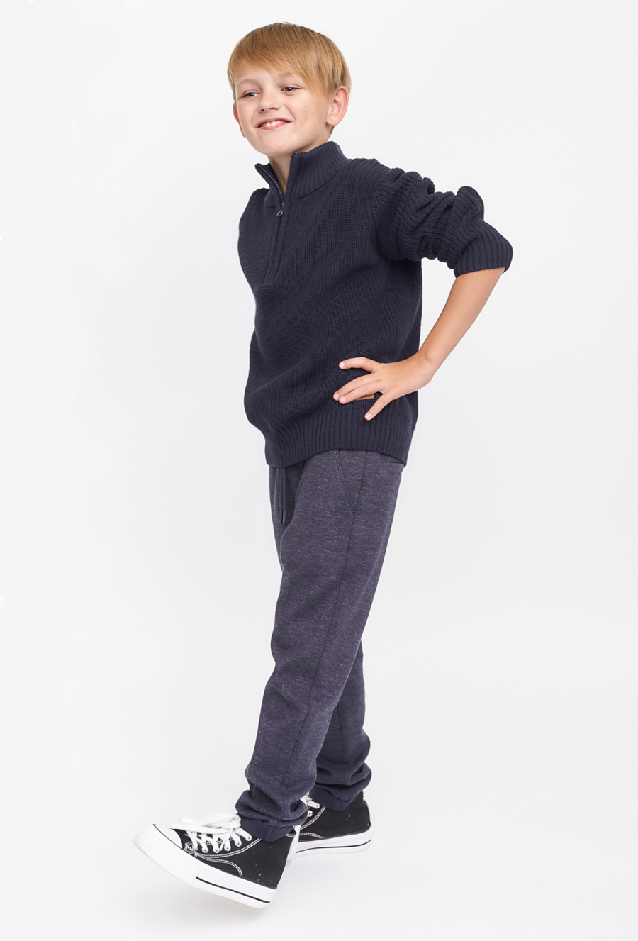 Sweter nierozpinany dla chłopca