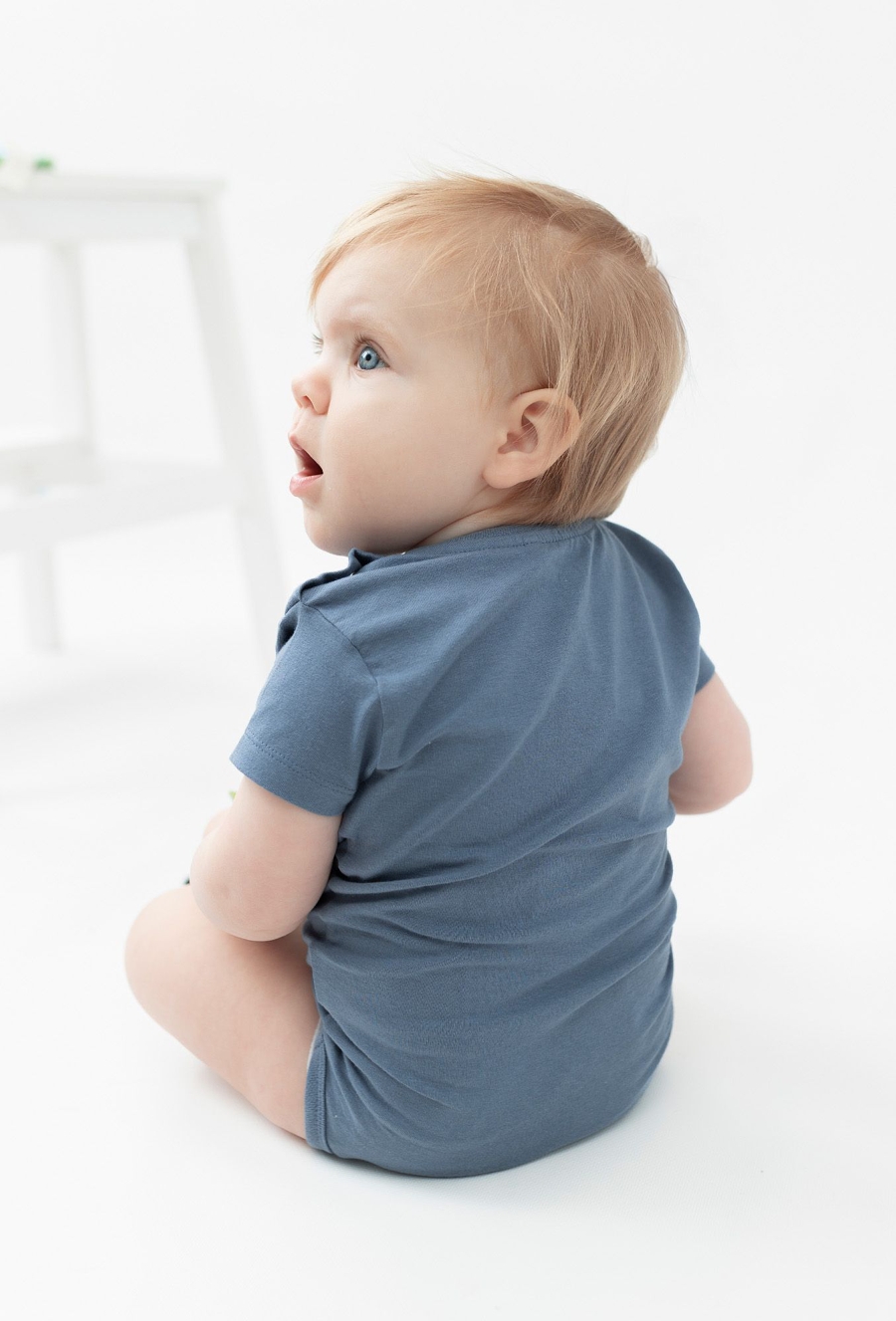 Niebieskie body z ótkim rękawem