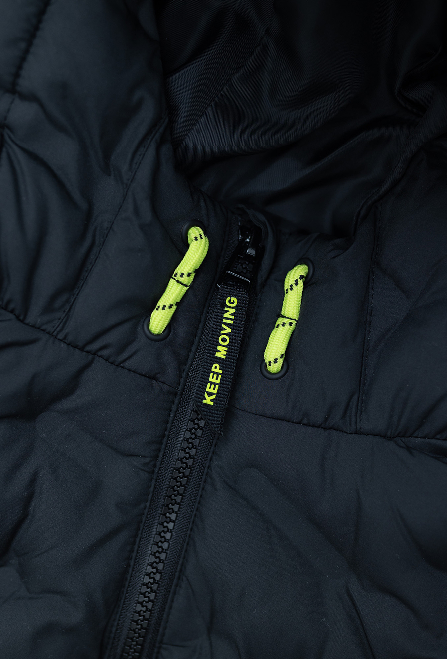 Kurtka przejściowa pikowana dla chłopca