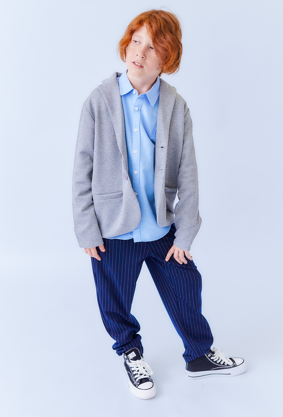 Szara marynarka chłopięca z dzianiny strukturalnej