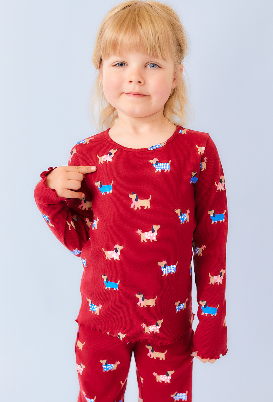 Czerwona bluzka dziewczęca w pieski