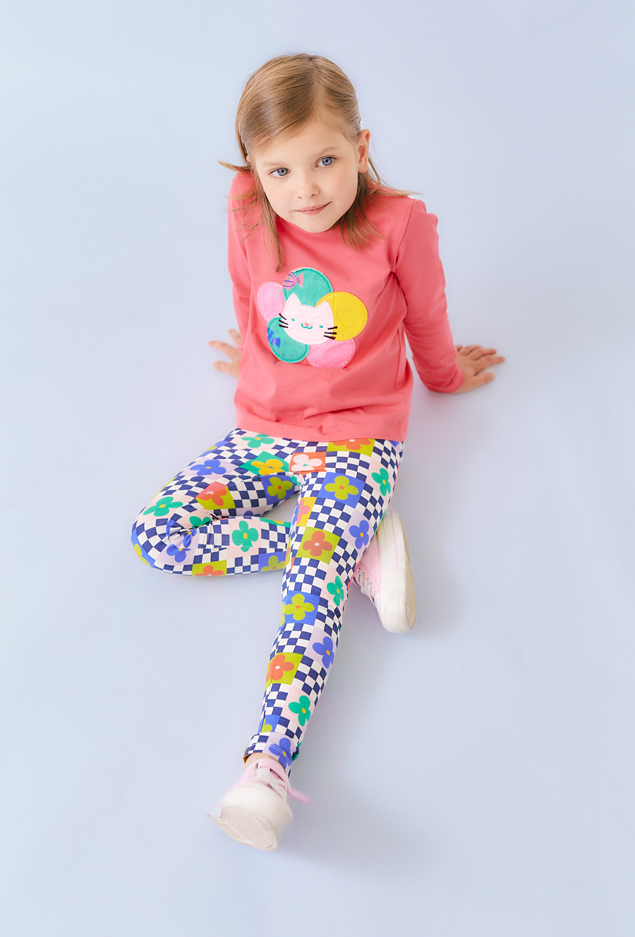 Wielokolorowe legginsy dziewczęce kolorowy print