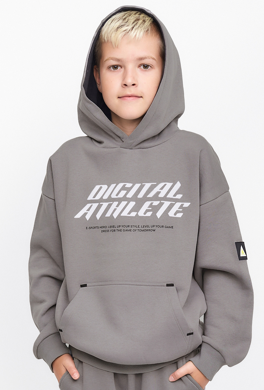 Szara bluza nierozpinana z kapturem dla chłopca