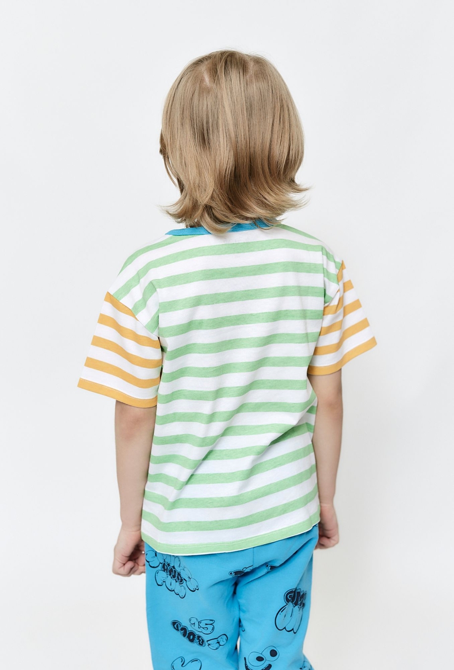 Bawełniany T-shirt w paski dla chłopca