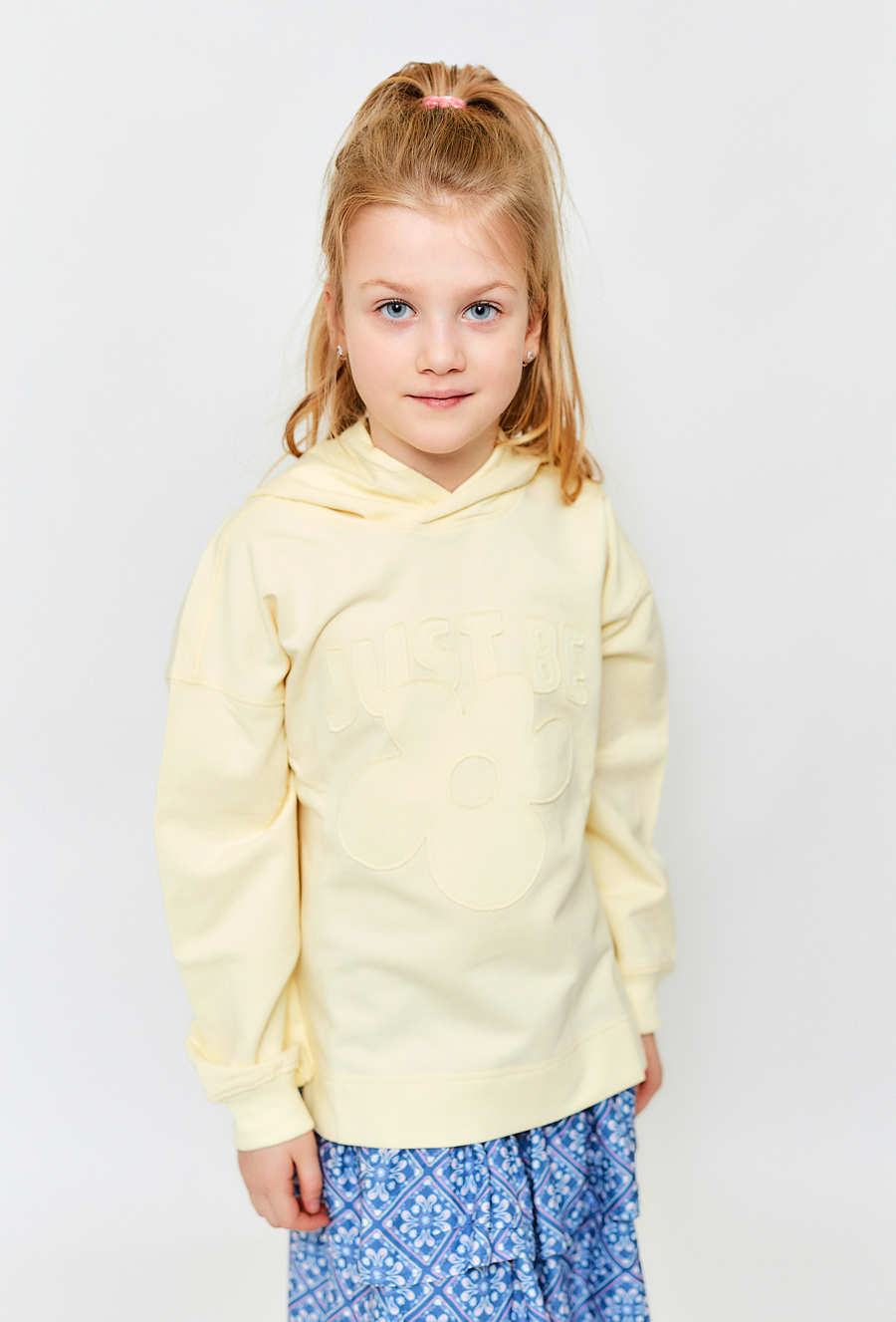 Bluza nierozpinana z kapturem