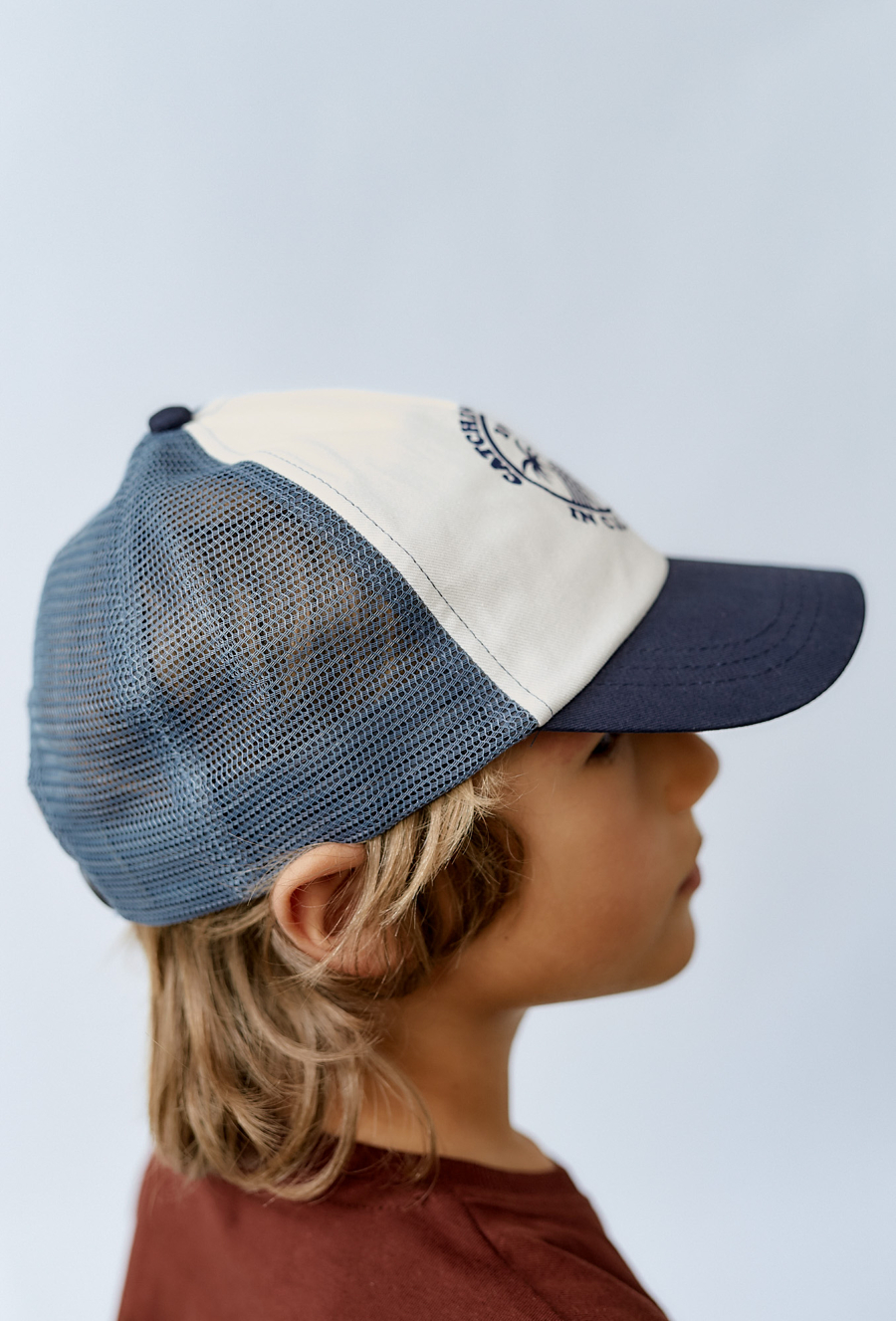 Czapka z daszkiem dla chłopca