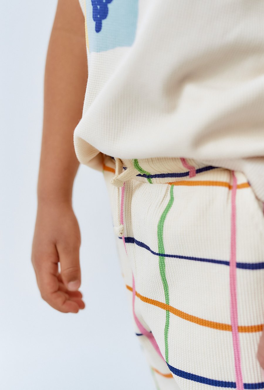 Szorty w kolorową atkę