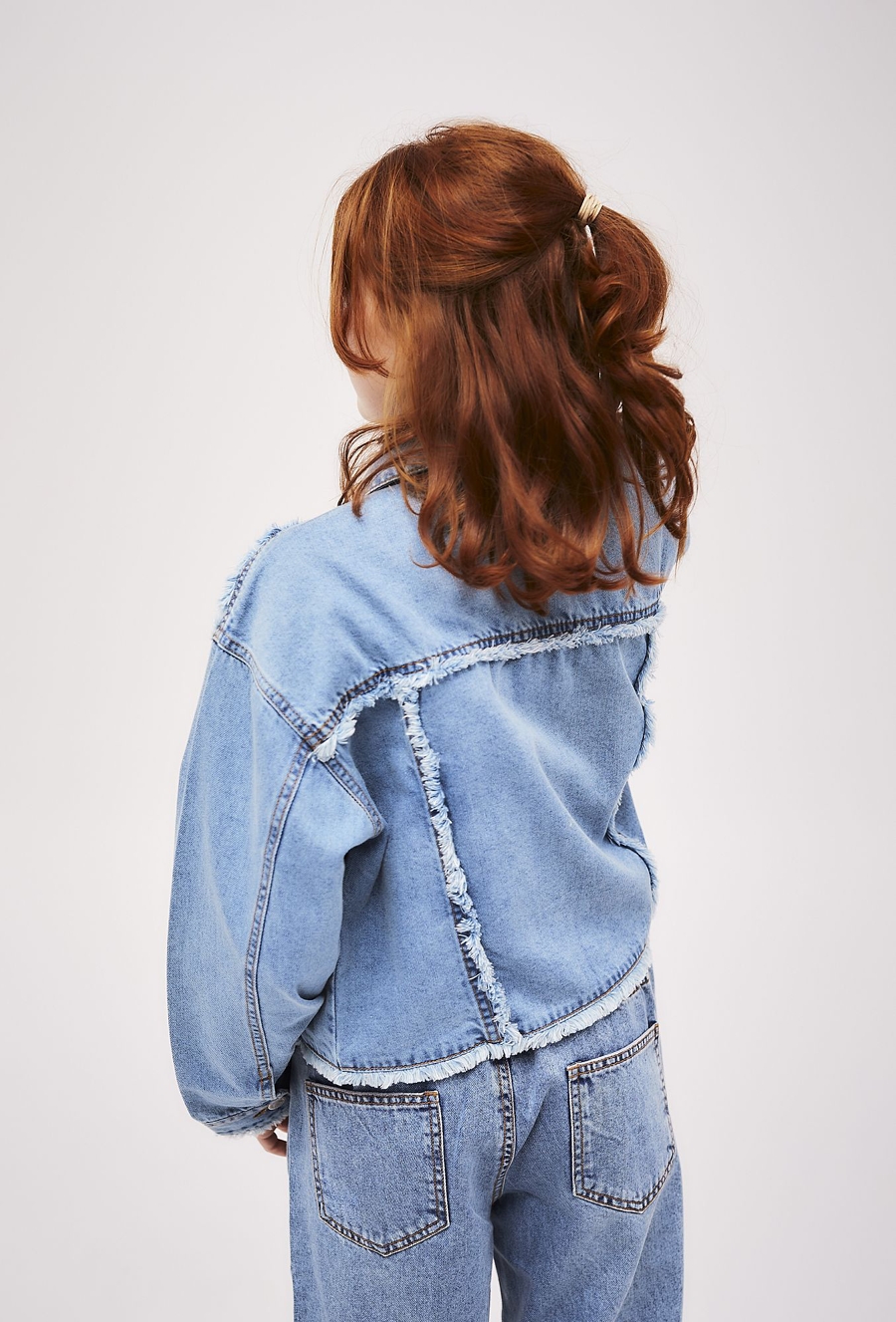 Krótka kurtka jeansowa dla dziewczynki - niebieska