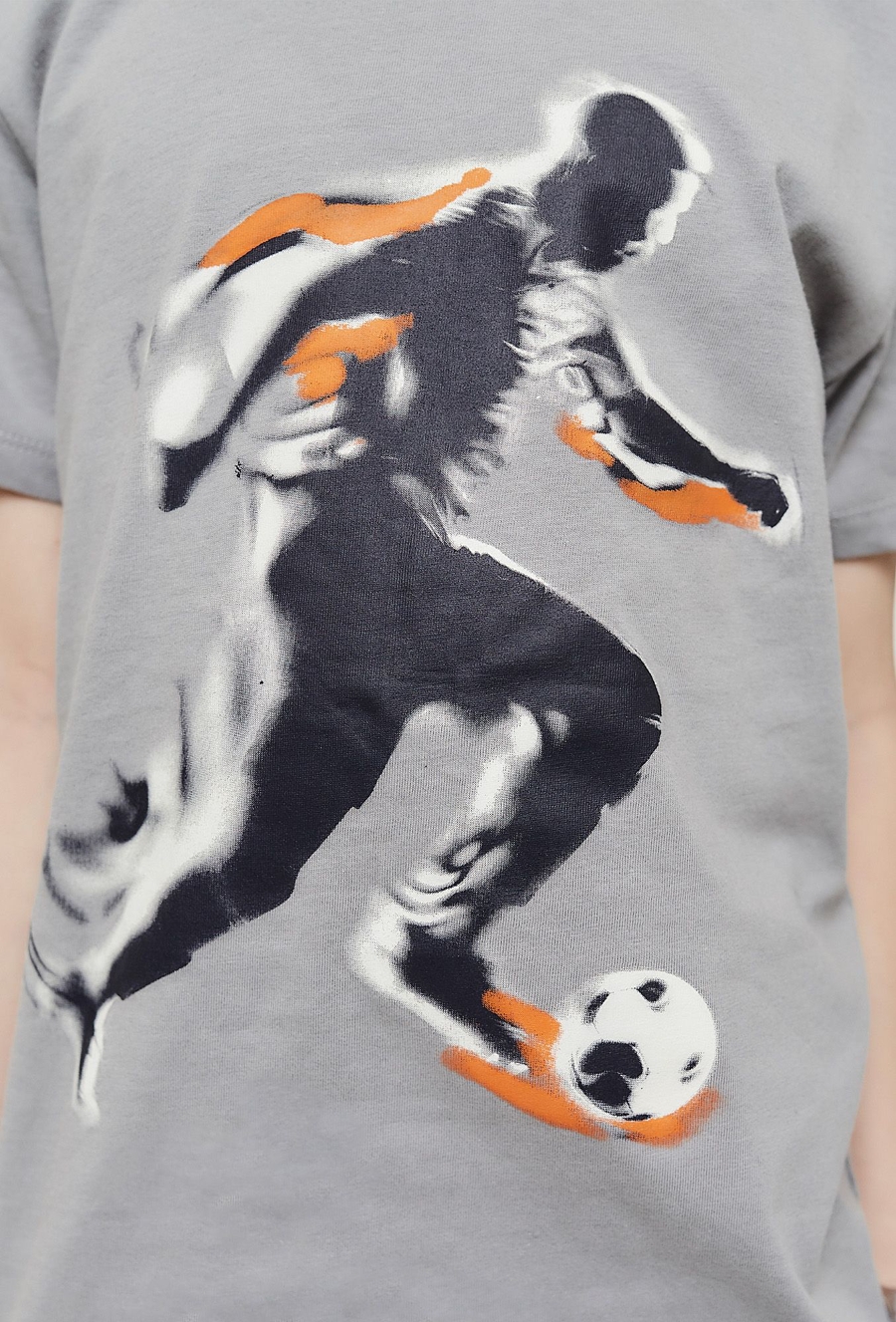 Szara koszulka chłopięca - piłkarski nadruk