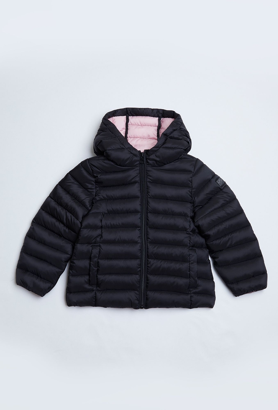 Czarna pikowana. lekka kurtka przejściowa dla dziewczynki