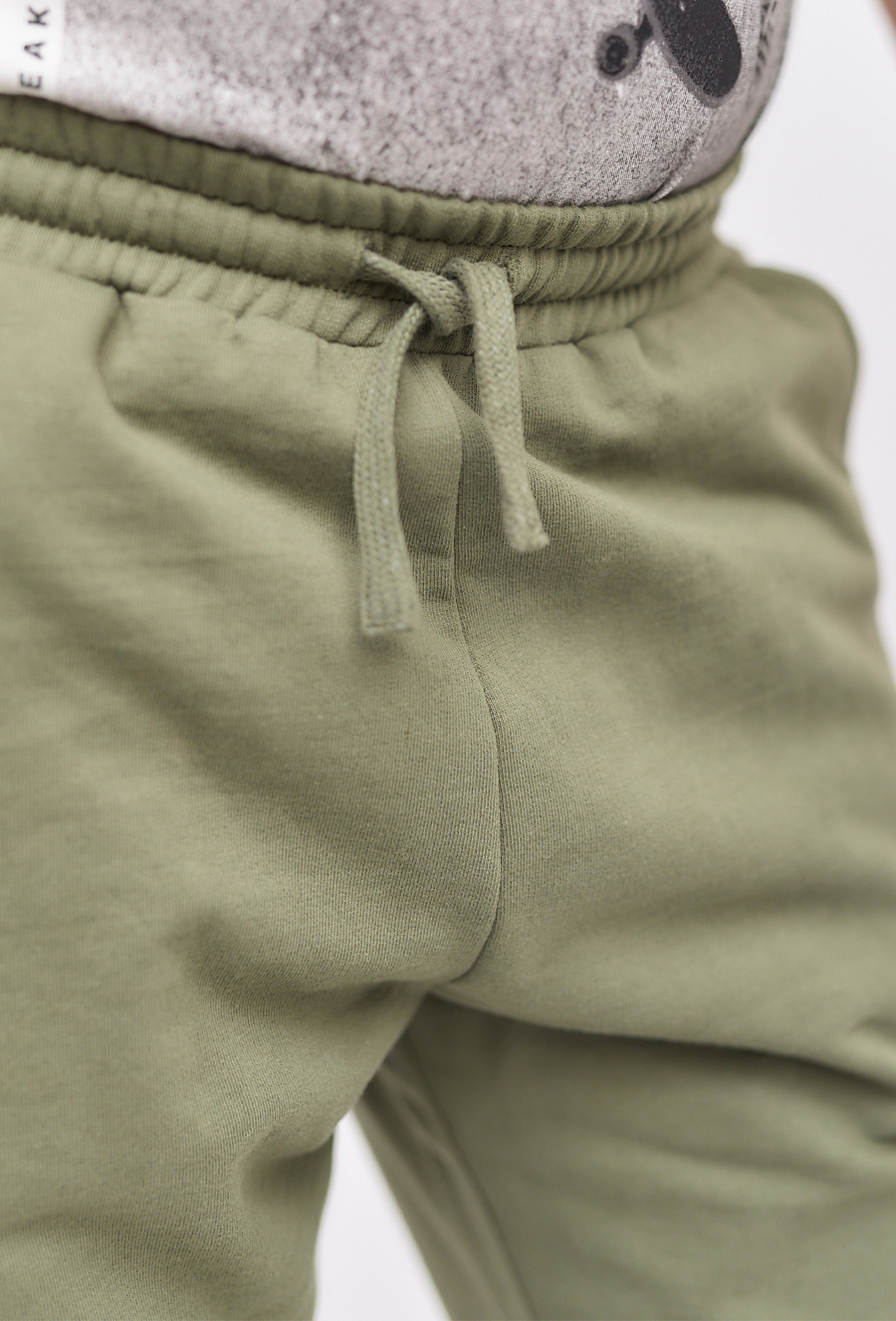 Spodnie dresowe z kieszeniami - zielone - 510.15.