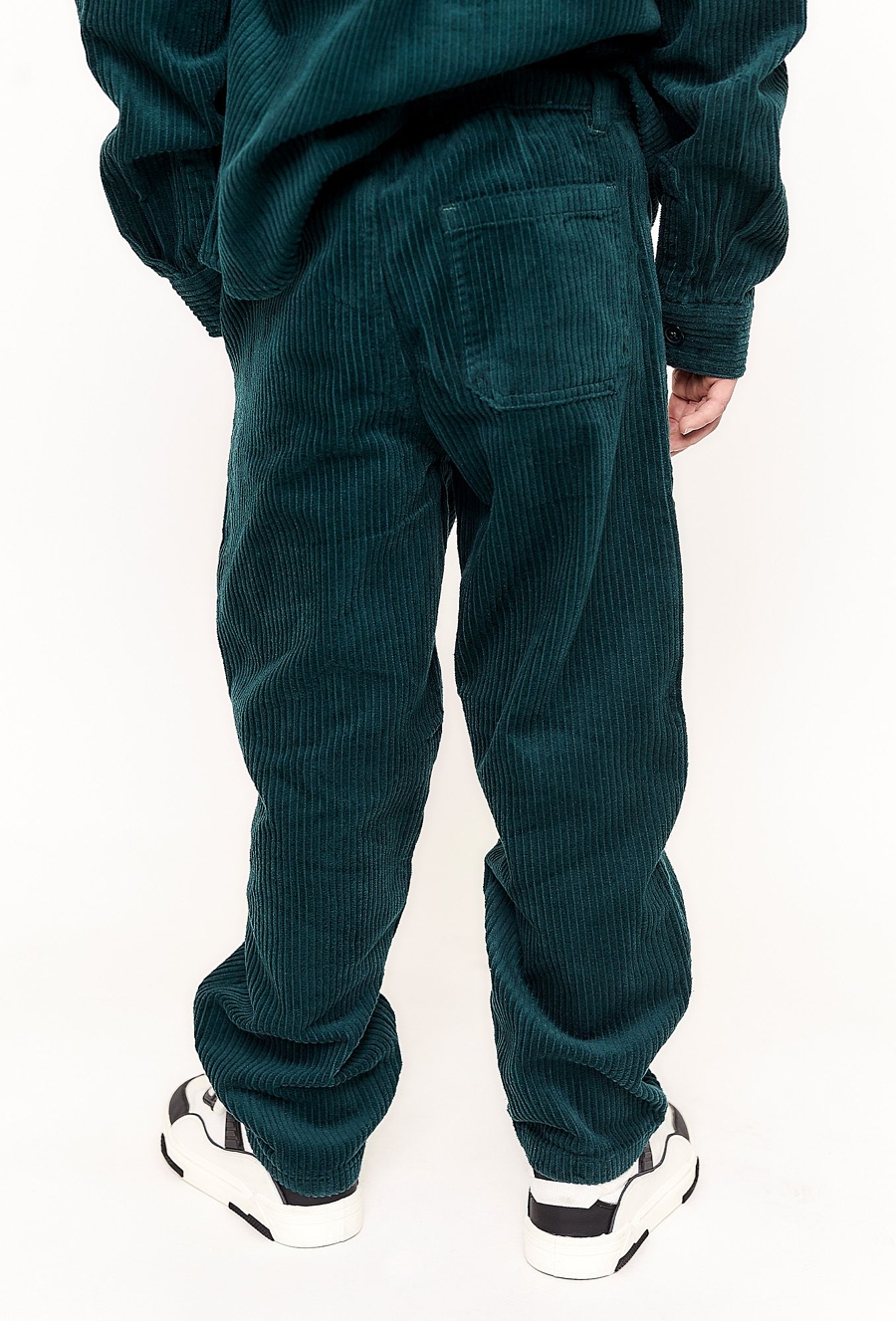 Klasyczne spodnie sztruksowe