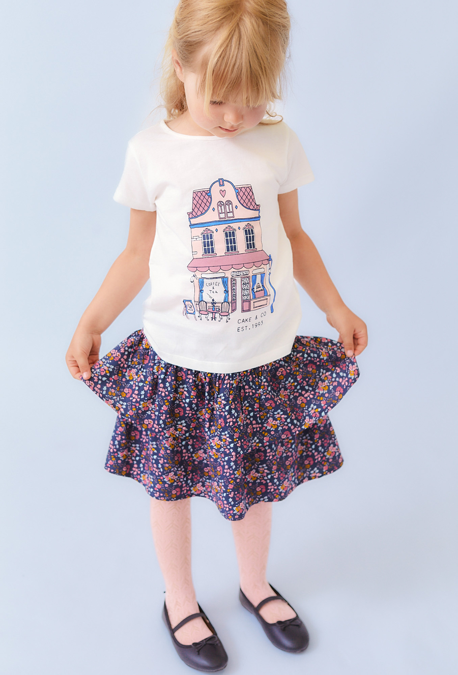 Granatowa spódnica dziewczęca w kwiaty – 100% wiskoza