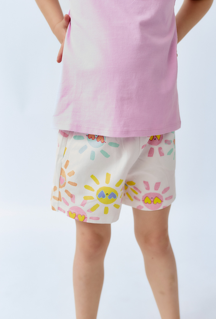 Szorty kolorowym nadrukiem