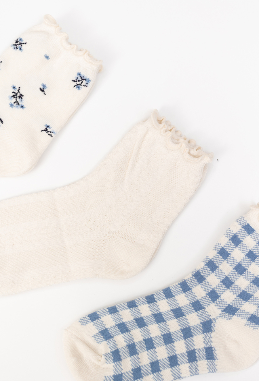 3-pak skarpet z falbanką