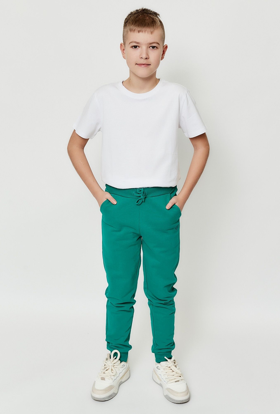 Zielone spodnie dresowe dla chłopca