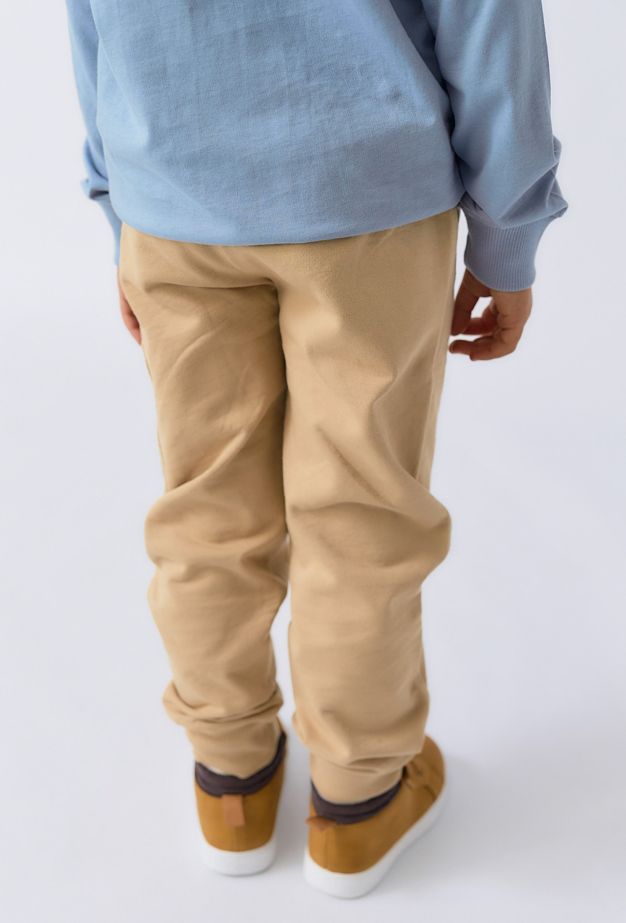 Chłopięce spodnie dresowe- beżowe