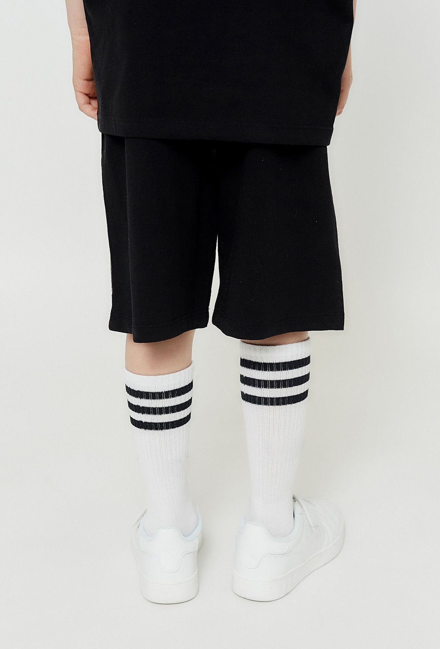 Czarny komplet sportowy dla chłopca - 2częściowy