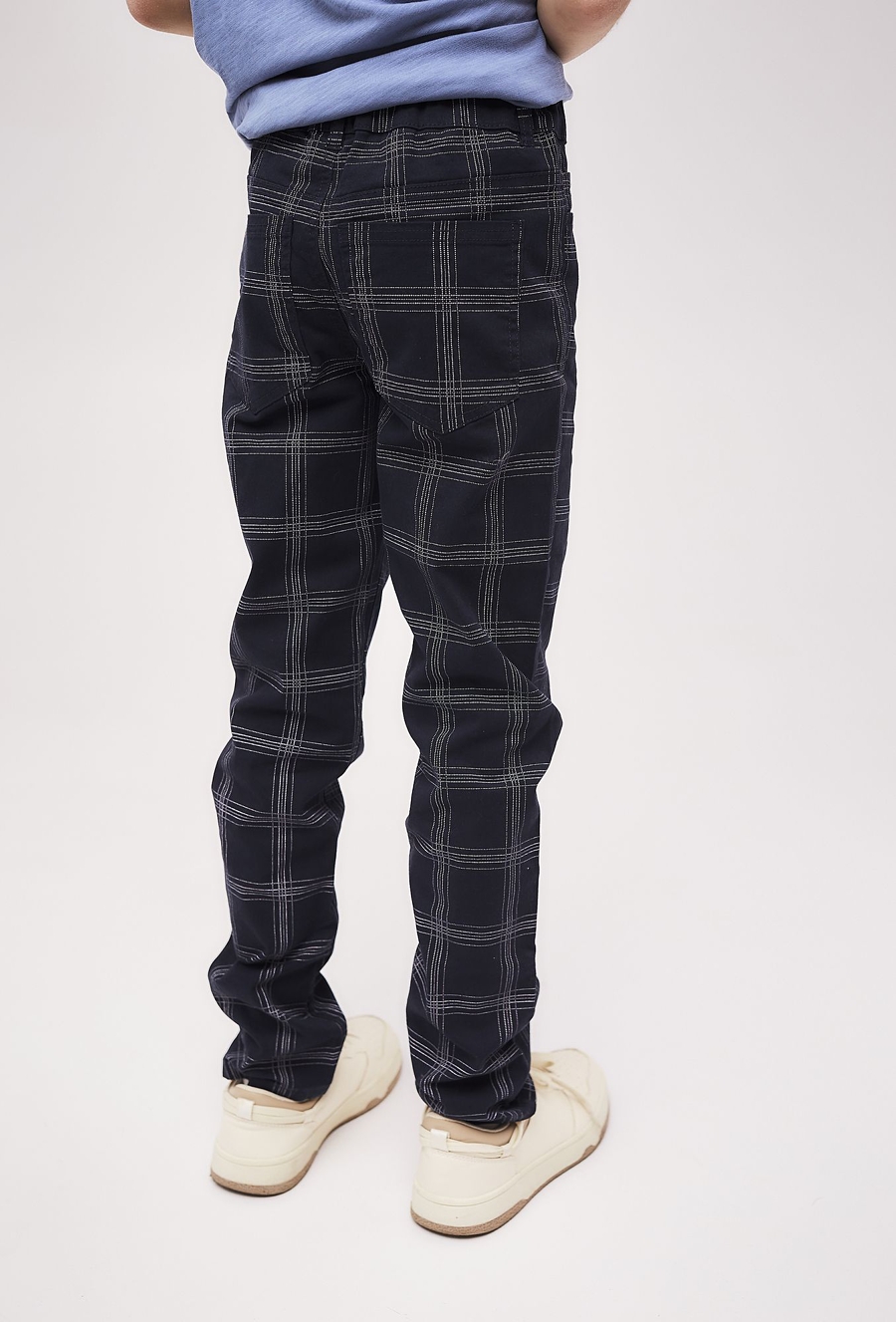 Granatowe spodnie chłopięce w atę