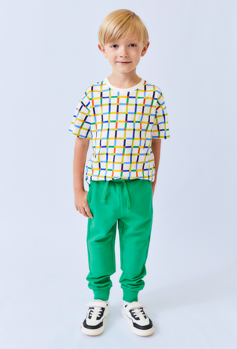 Koszulka chłopięca oversize w atkę – 100% bawełna ecru.