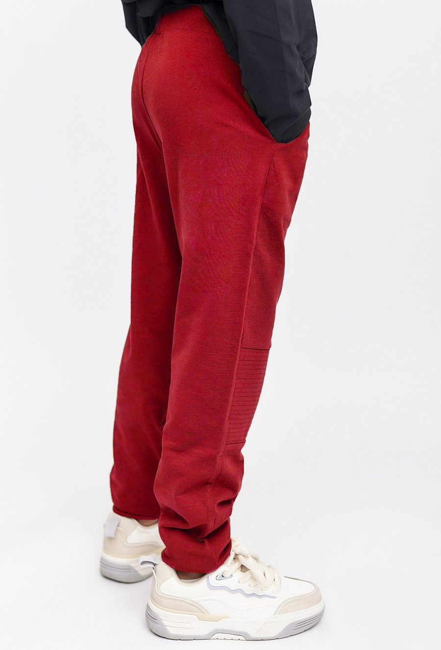Czerwone spodnie dresowe dla chłopca