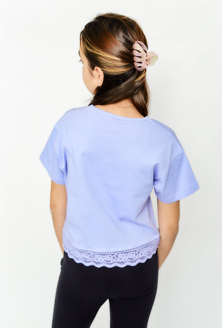 T-shirt z koronkowym dołem