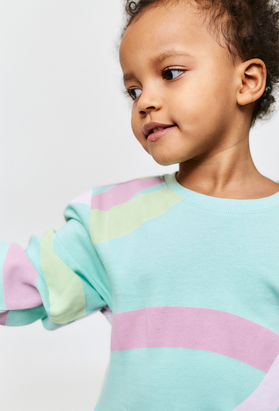 Kolorowa dresowa sukienka dla dziewczynki