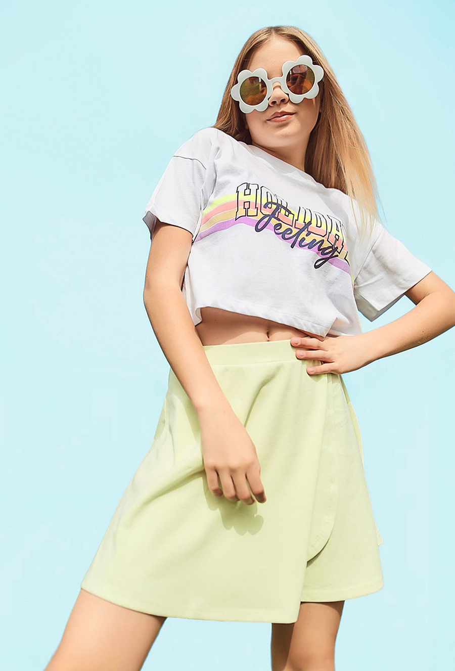 Krótka spódniczka z zakładką