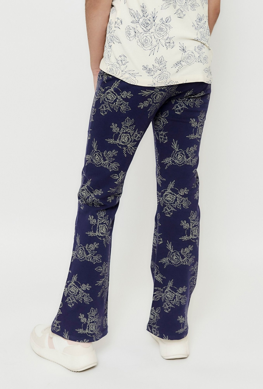 Granatowe spodnie flare dla dużej dziewczynki - 510.15.