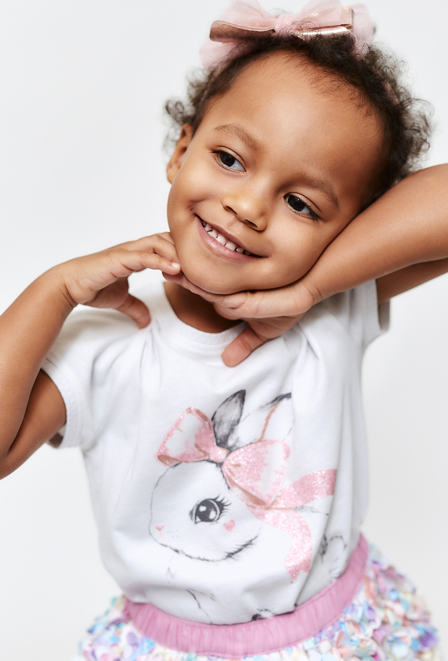 Bawełniany t-shirt dziewczęcy - biały z óliczkiem