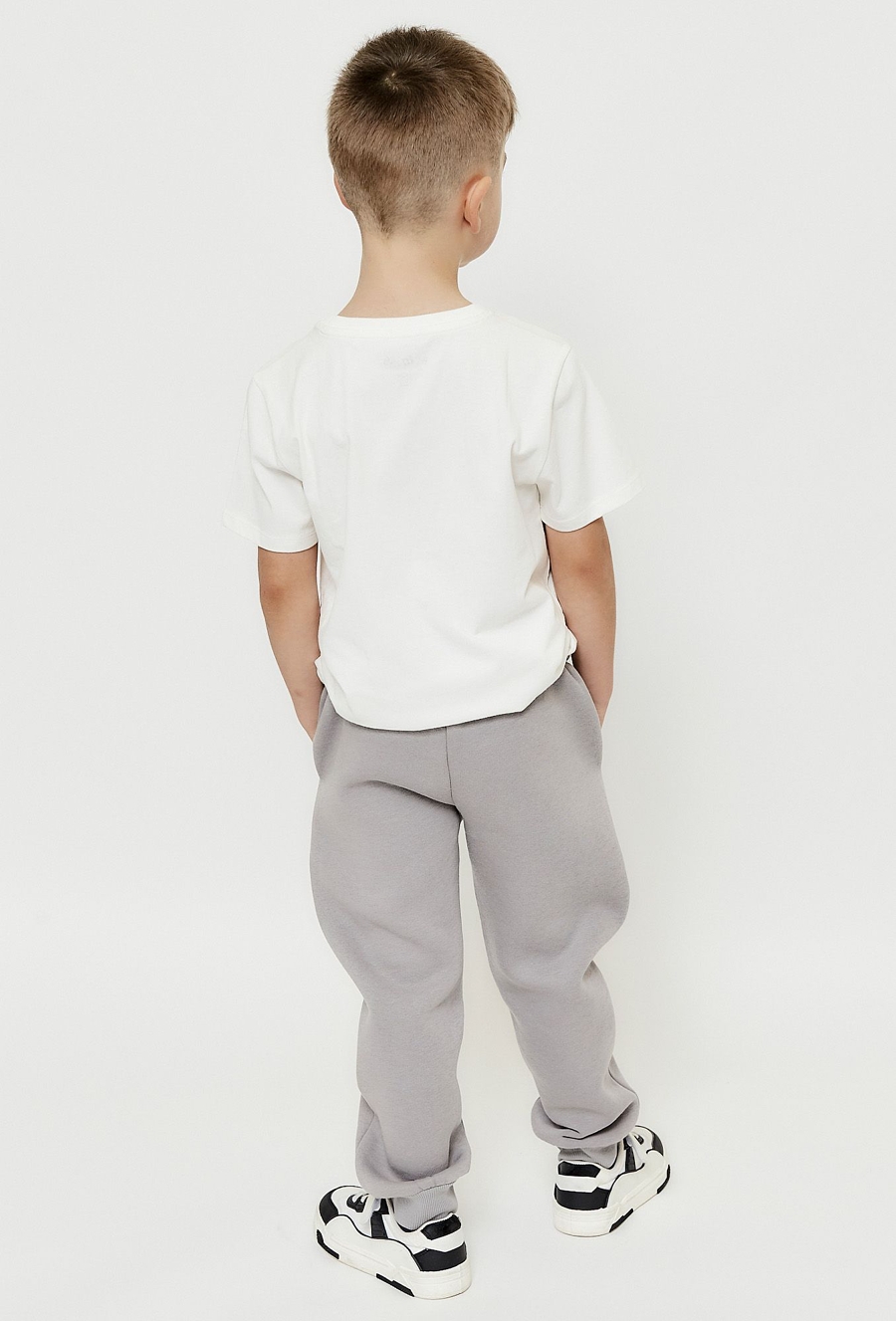 Spodnie dresowe dla chłopca - szare z kieszeniami