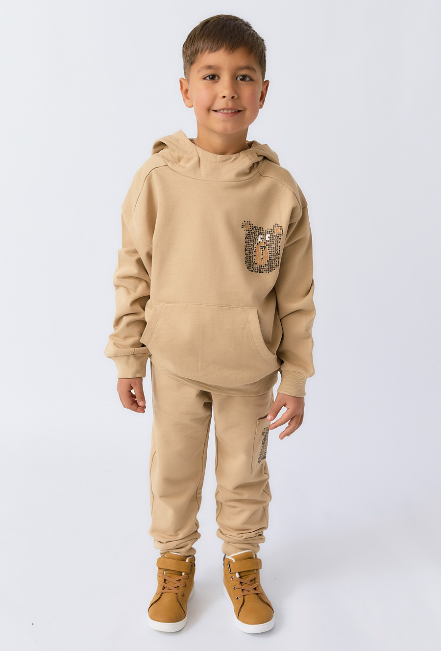 Chłopięce spodnie dresowe- beżowe