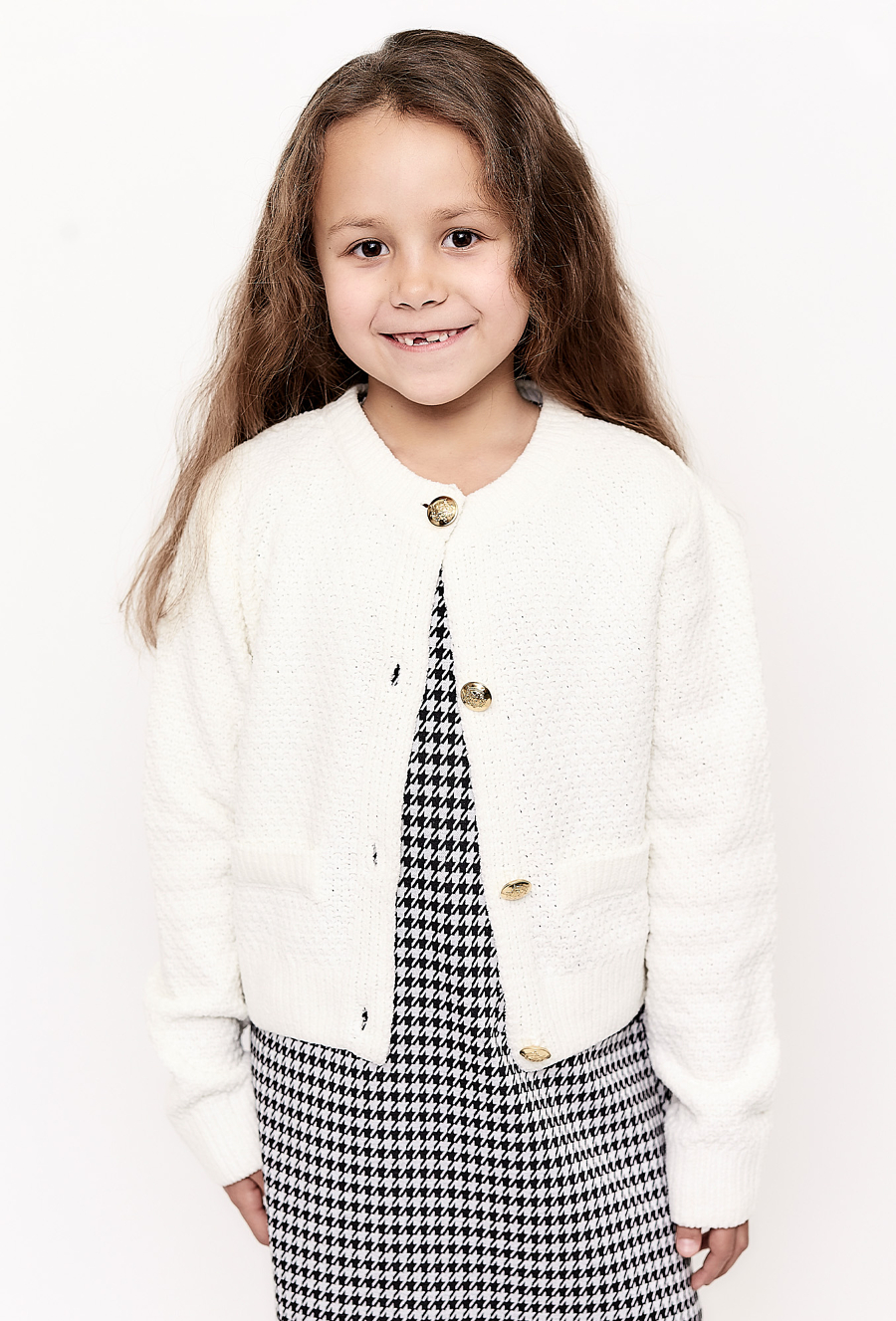 Sweter dziewczęcy zapinany na guziki - ecru - Max&Mia