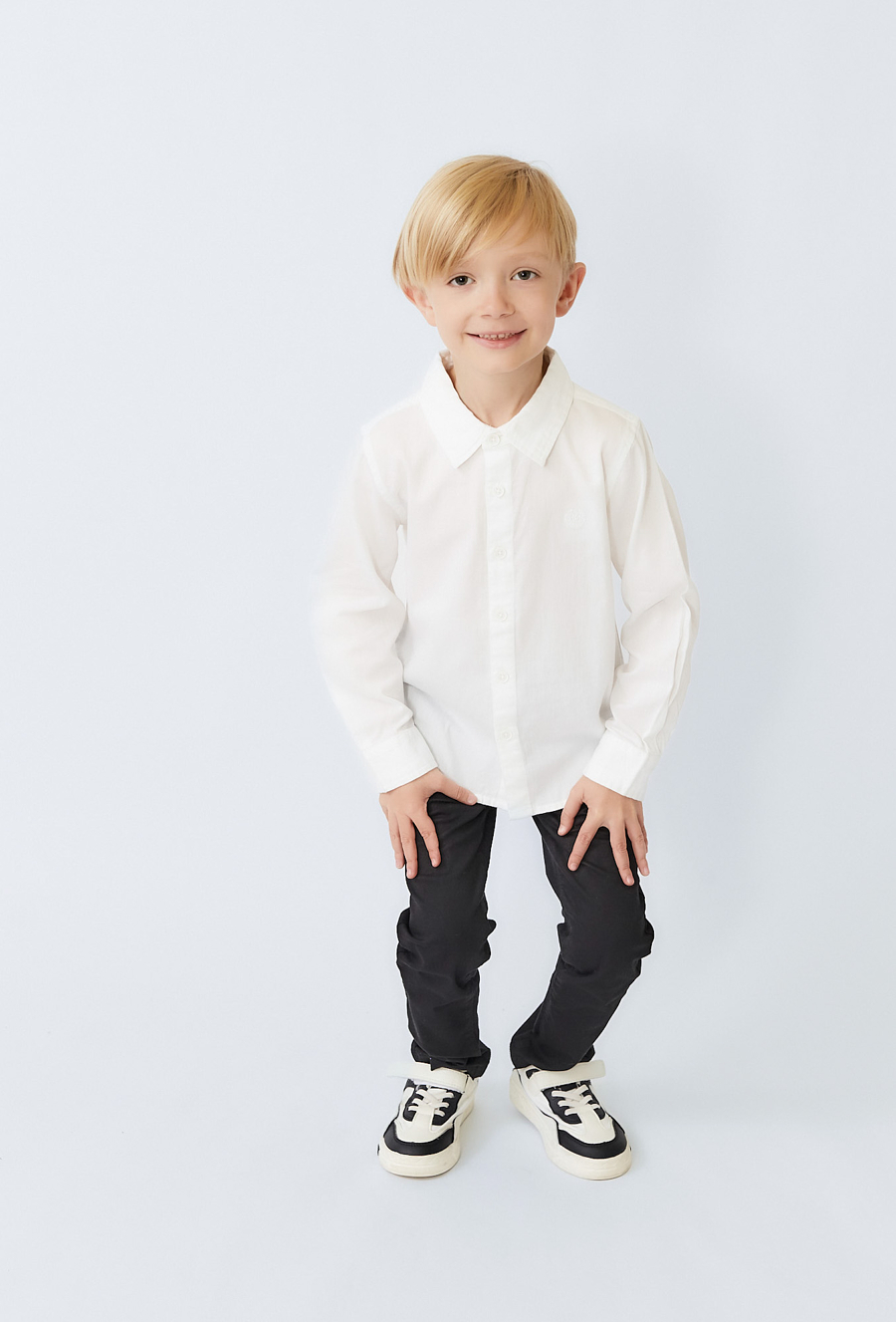 Spodnie chłopięce klasyczne slim – czarne