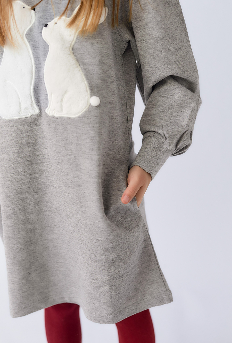 Sukienka dziewczęca z długim rękawem i aplikacją