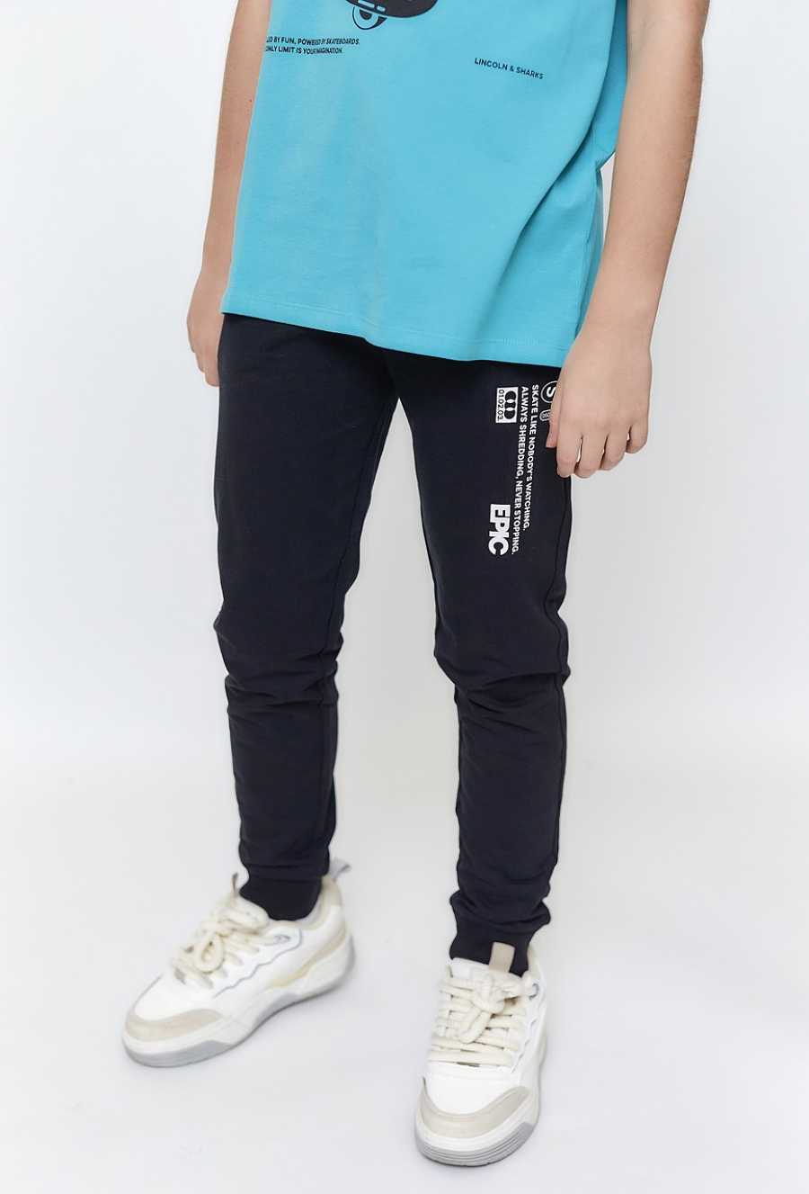 Czarne spodnie dresowe „EPIC” dla chłopca