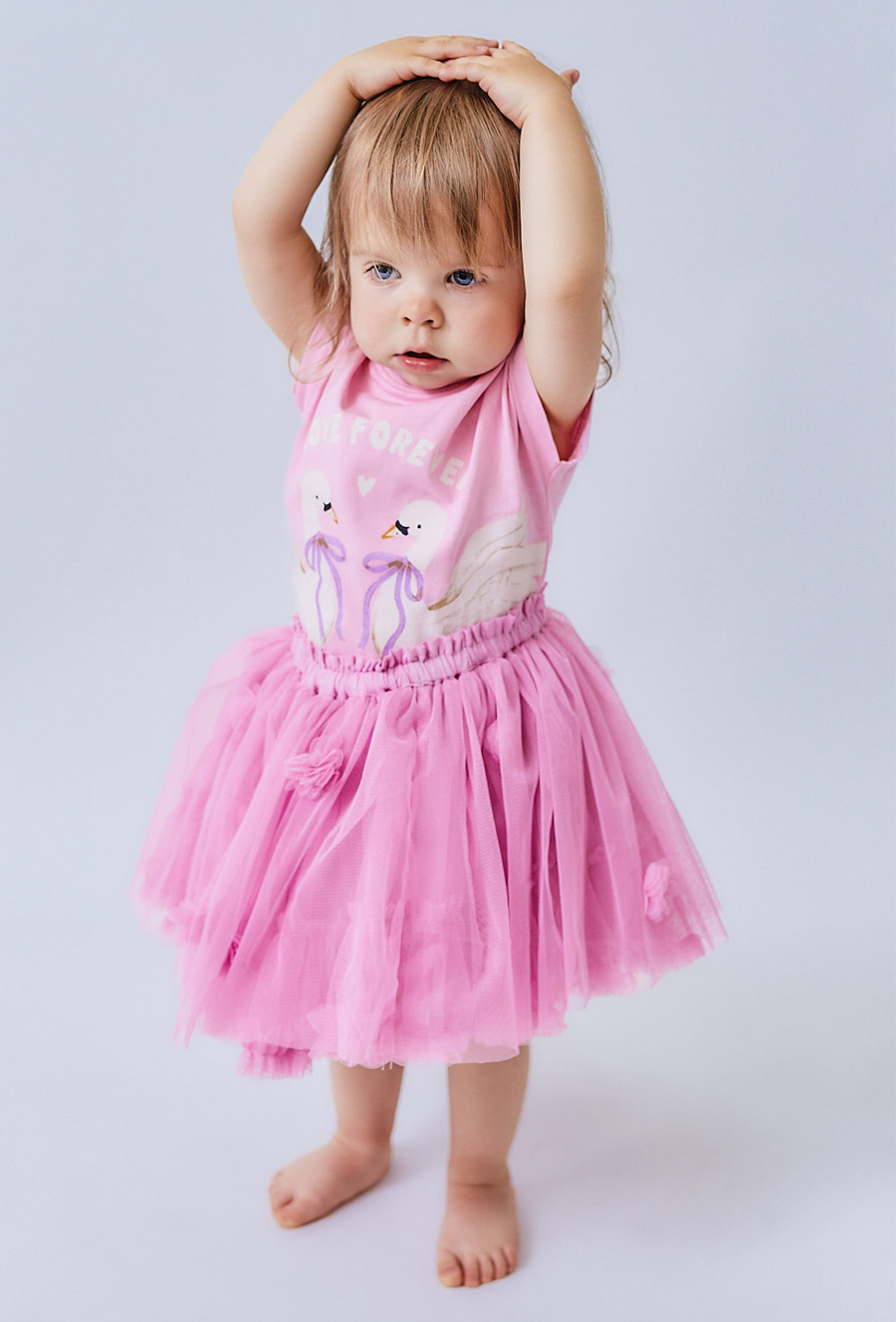 Tiulowa spódniczka z ozdobnymi kwiatkami