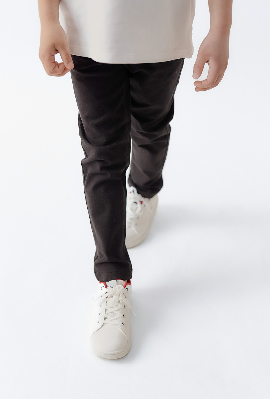 Klasyczne spodnie chłopięce